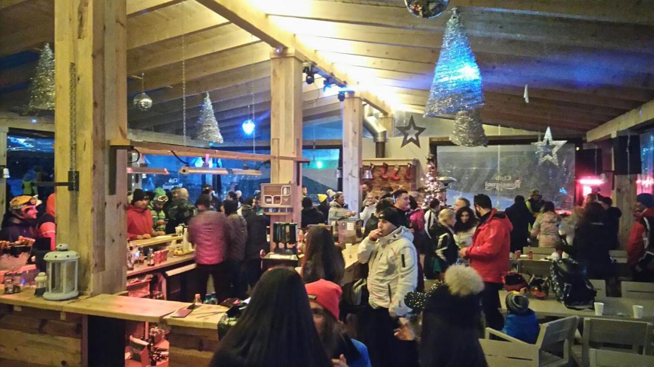 Club Rossignol Hotell Poiana Brasov Exteriör bild